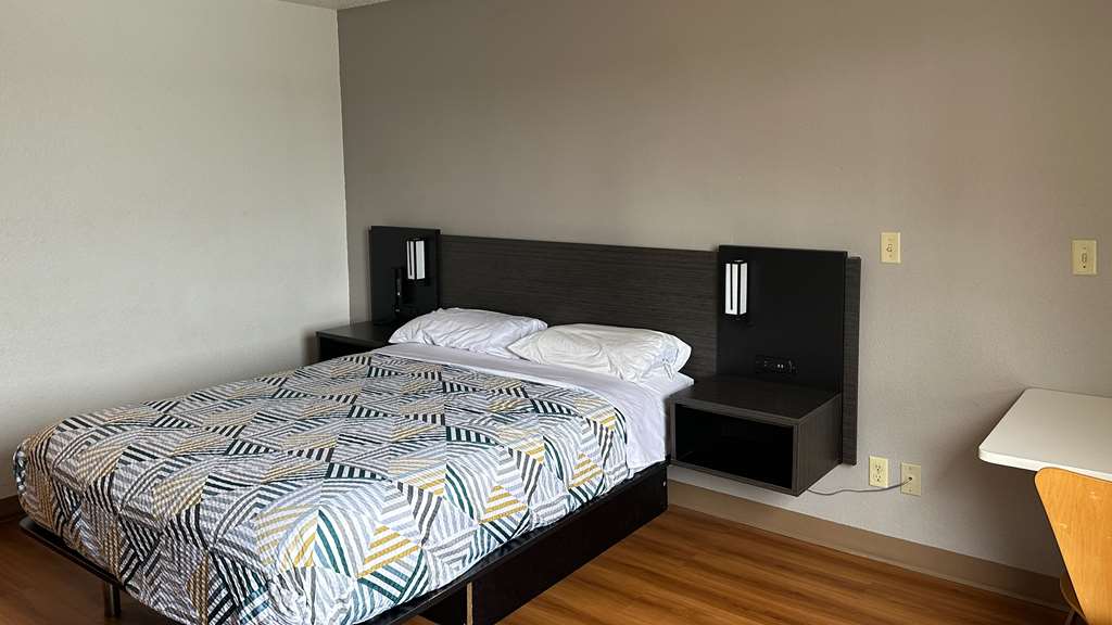 Motel 6 Waterloo IA - photo 21