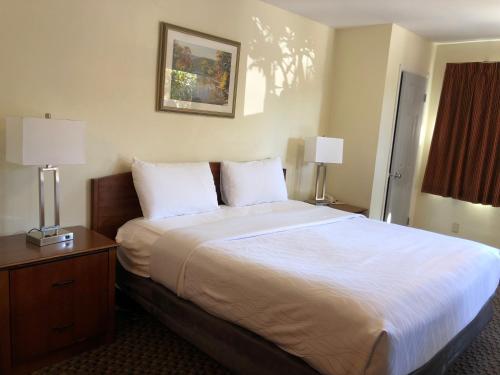 Monticello Motel - photo 38
