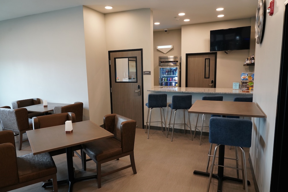 Brookstone Fort Dodge - photo 6