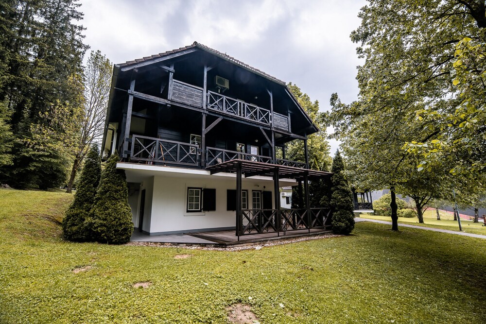 Apartment Amy 17672665 — Podcetrtek