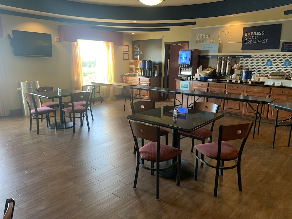 Holiday Inn Express Sweetwater by IHG - photo 19