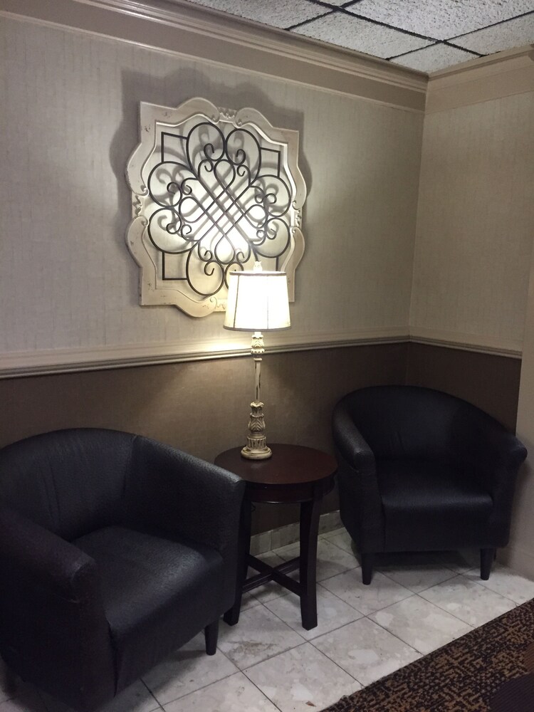 Breckinridge Inn - photo 7