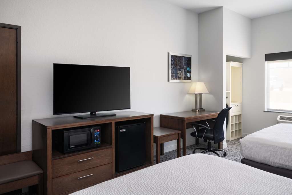 Best Western Plus College Station Inn & Suites - photo 15