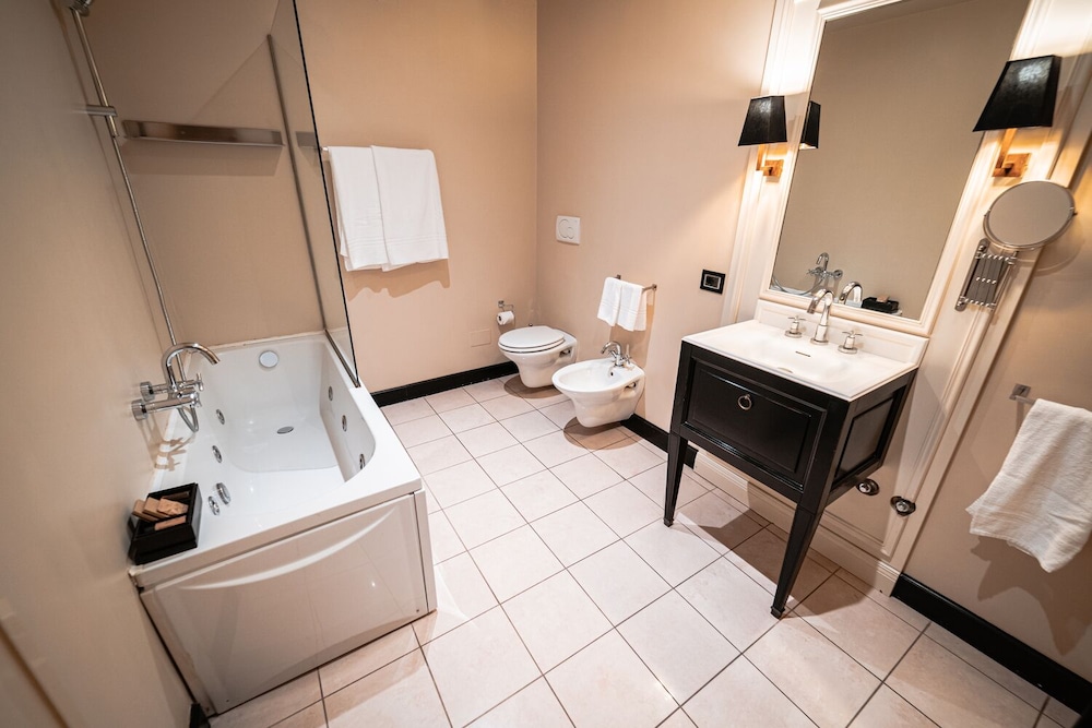 Santa Maria Foris — 4-Star Luxury Hotel in Ravenna, Italy