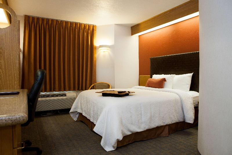 Mountain Home Inn - photo 8