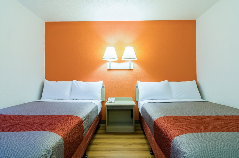 Motel6 North Platte NE East - photo 12