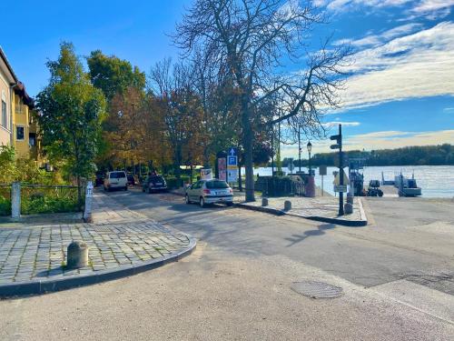 Bellevue Vendégház 2 — Vac — photo 3