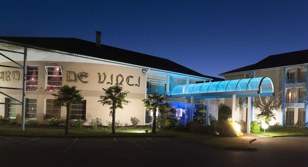 Espace Léonard de Vinci - last minute hotel in Lisses
