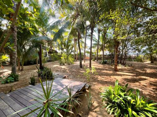 Hotel Descalzo in San Pedro Pochutla, Mexico