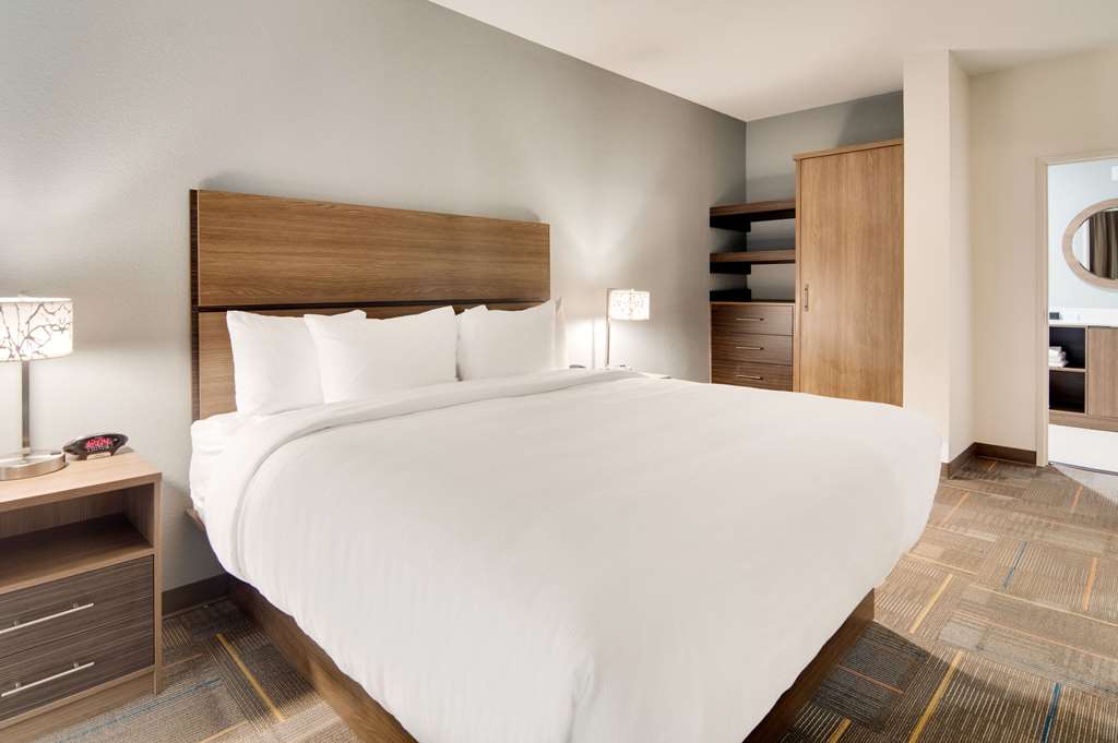 MainStay Suites Dallas Northwest Irving - photo 13