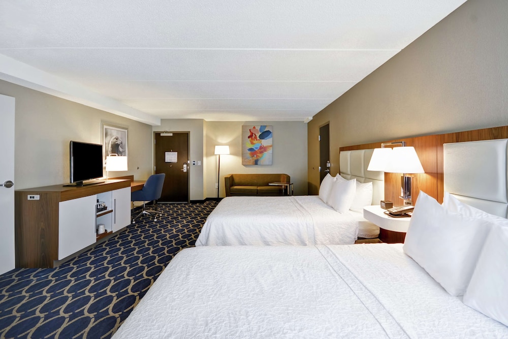 Hampton Inn Auburn - photo 7