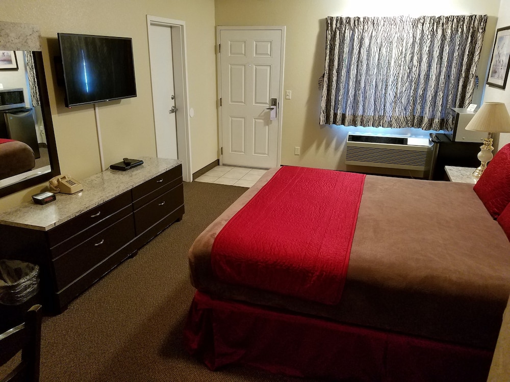 Gridley Inn & RV Park - photo 13
