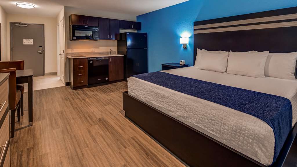 SureStay Plus Hotel by Best Western Humble - photo 15