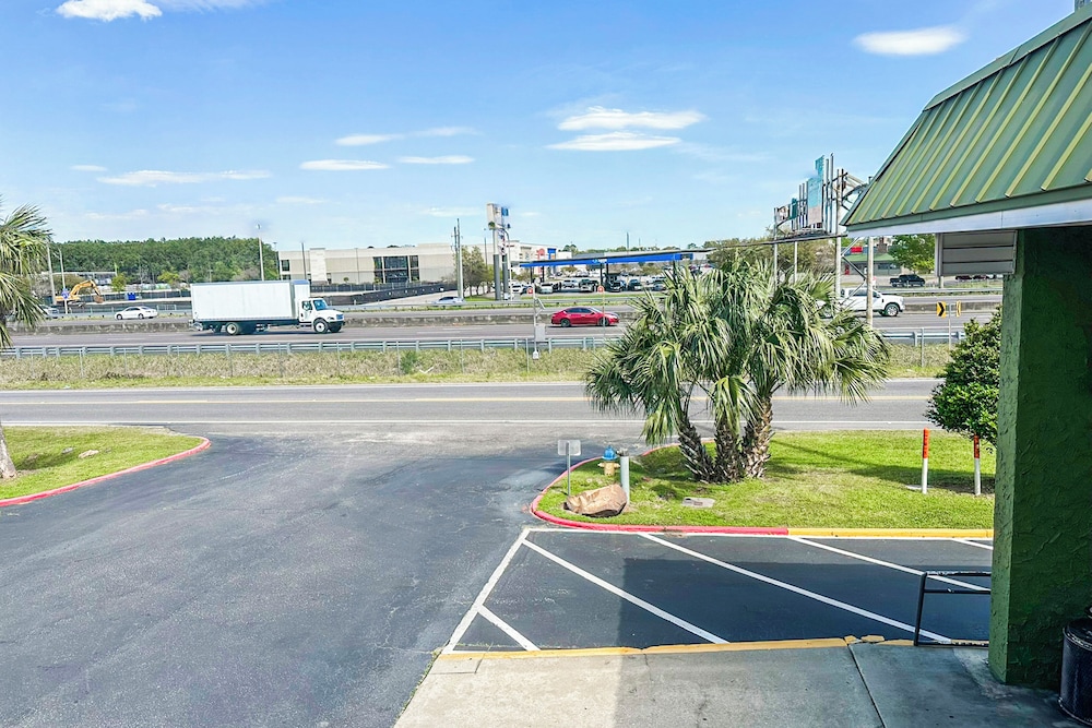 OYO Hotel Mobile AL I 65 at Airport Blvd - photo 134