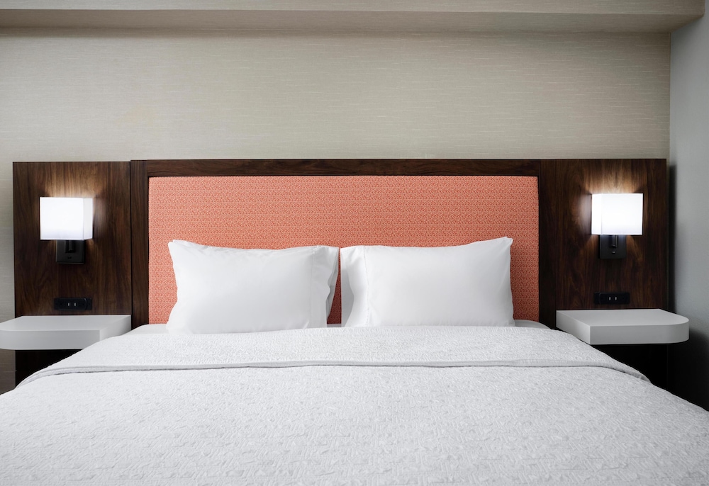 Hampton Inn Meridian - photo 8