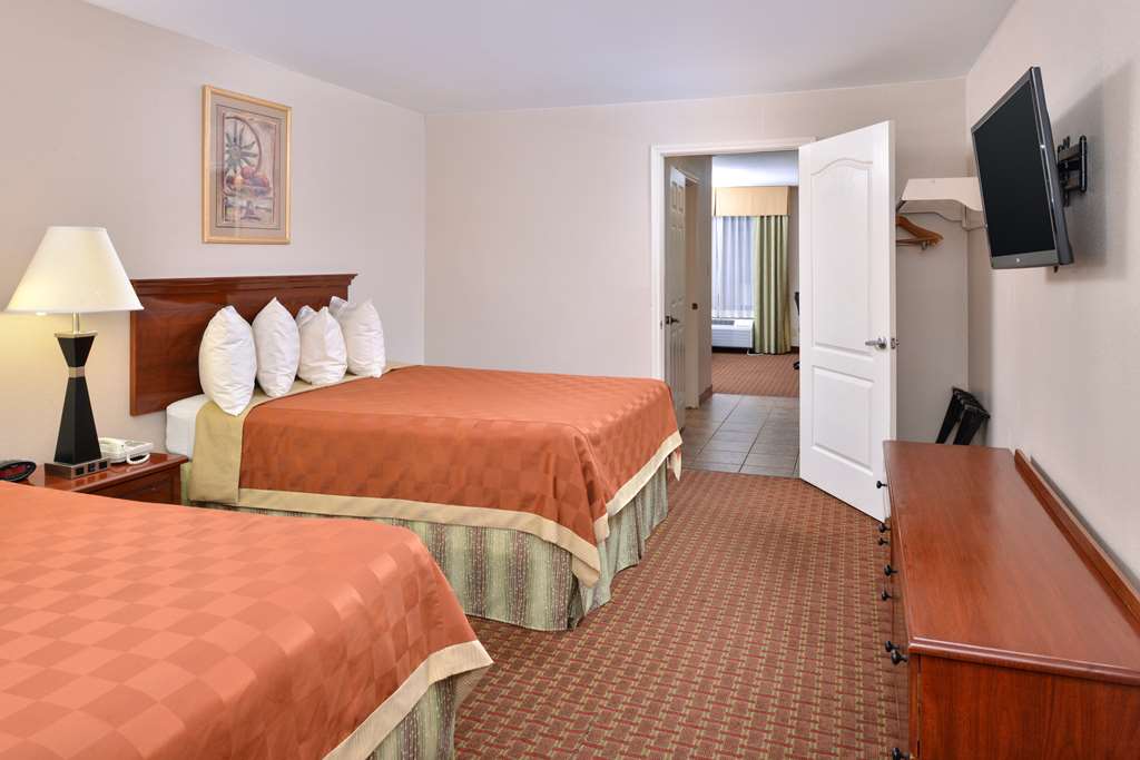 Americas Best Value Inn & Suites San Benito - photo 9