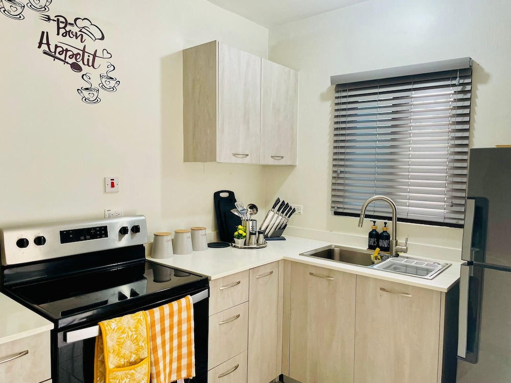 Free Beach&pool Access vaes Luxury Escape in Discovery Bay, Jamaica