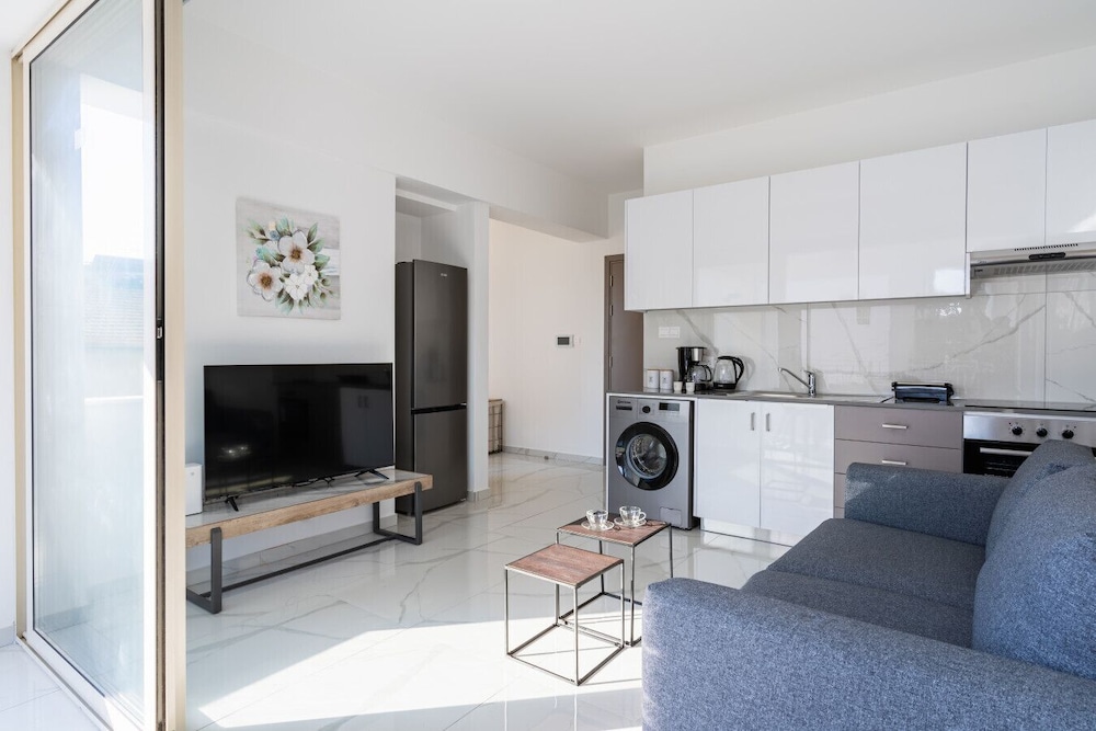 Marble Cozy Studio W Balcony in Larnaca — 4-Star Luxury Hotel in Larnaca, Cyprus