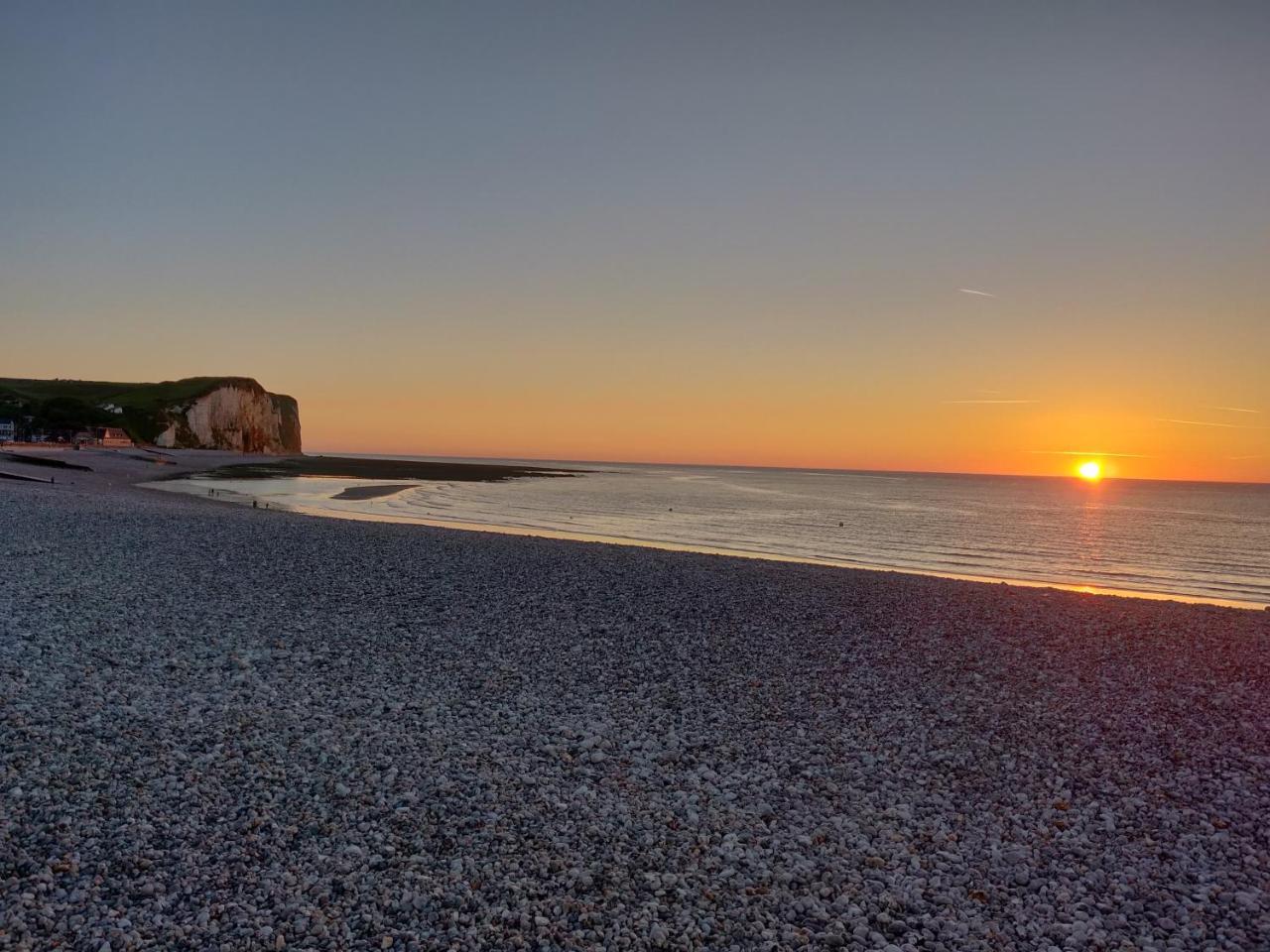 Chaumiere D'albatre Gite Entre Terre Et Mer — 4-Star Luxury Hotel in Ourville-En-Caux, France