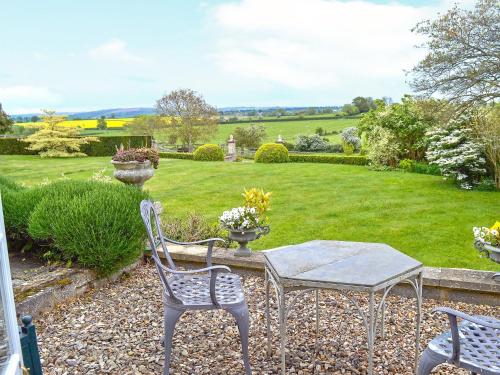 Acorn Cottage — 4-Star Luxury Hotel in Moreton In Marsh, United Kingdom
