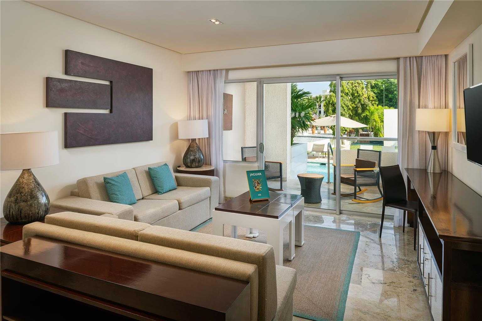 Guest room