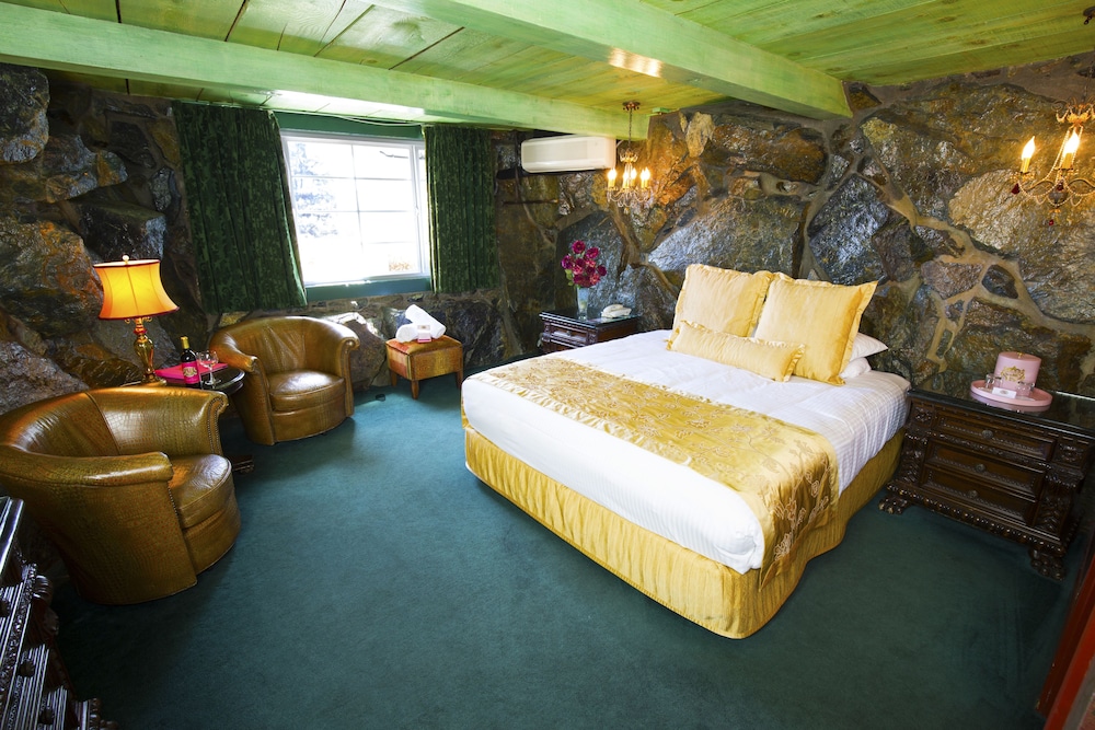 Madonna Inn - photo 57