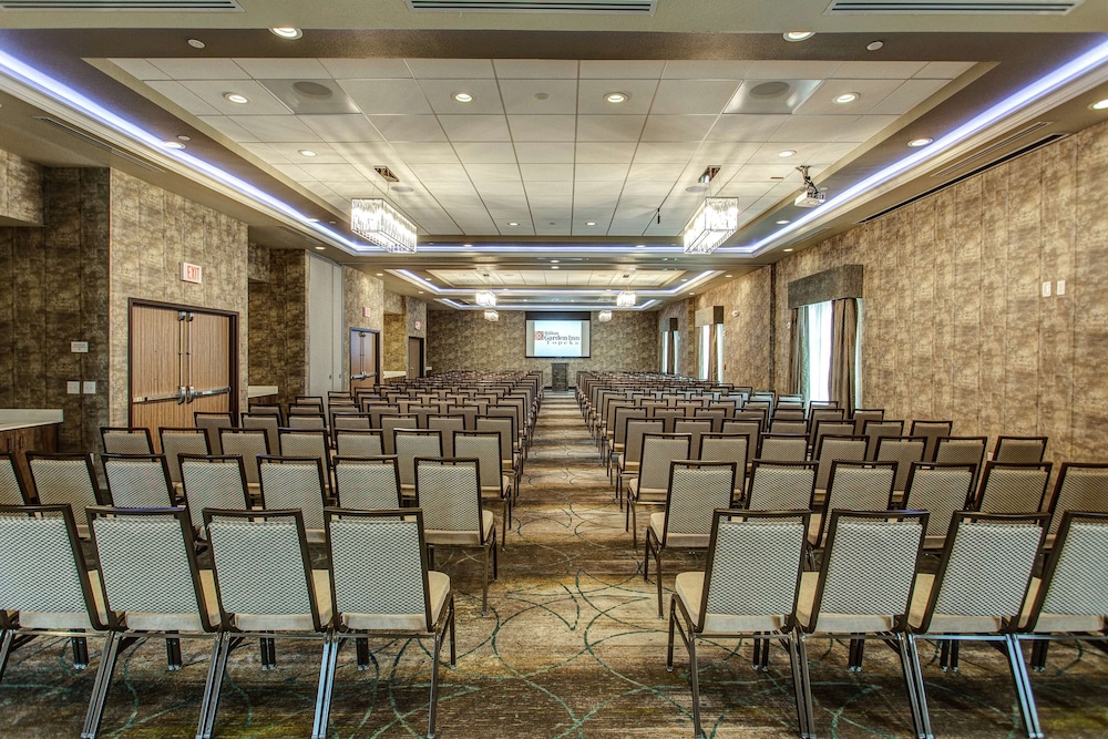 Hilton Garden Inn Topeka - photo 33