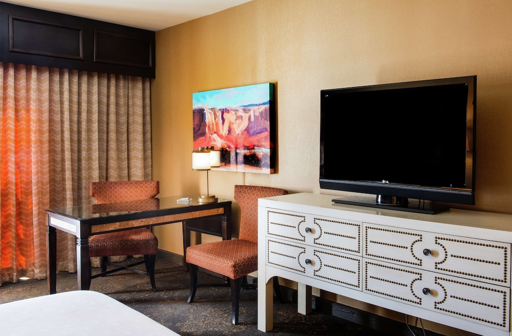 Hilton Santa Fe Historic Plaza - photo 10