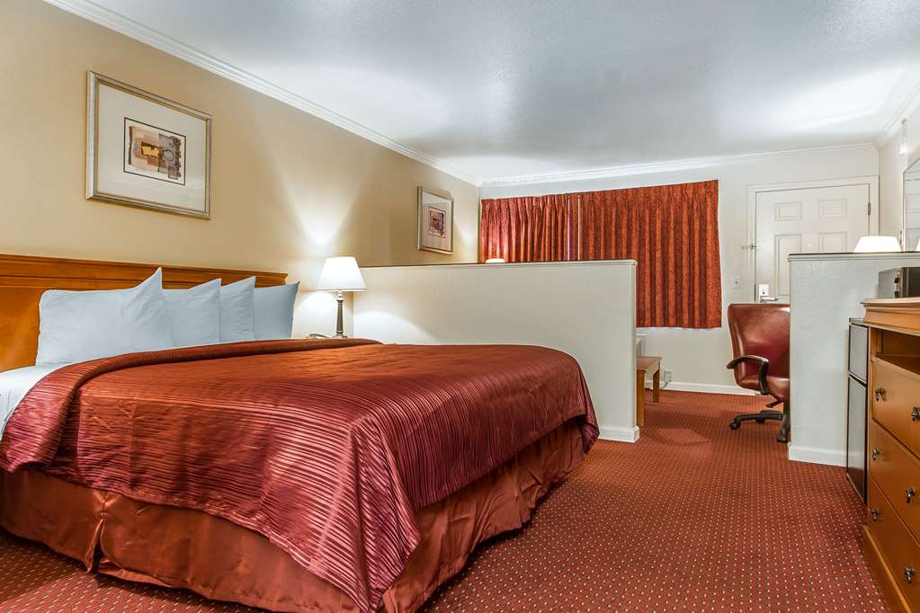 Quality Inn And Suites Gilroy - photo 26