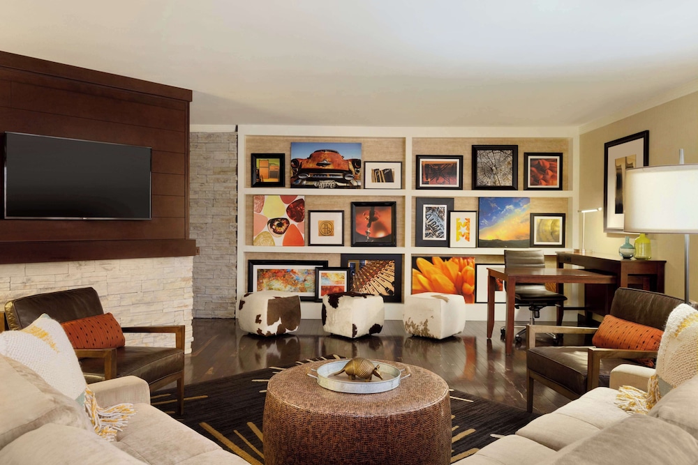 Embassy Suites by Hilton Austin Downtown South Congress - photo 49