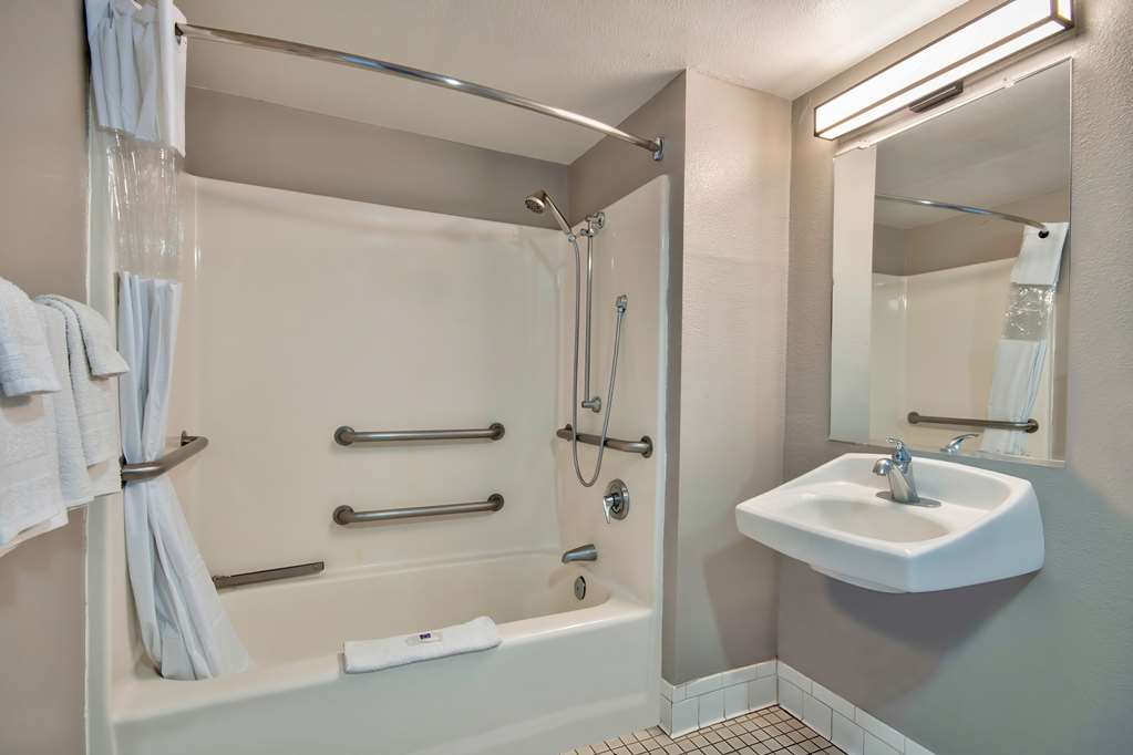 Motel 6 Albuquerque NM Carlisle - photo 20