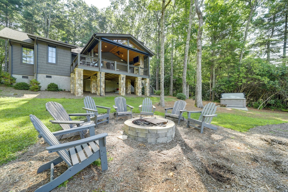 Grill Water Views: Chinquapin Resort Home - featured photo
