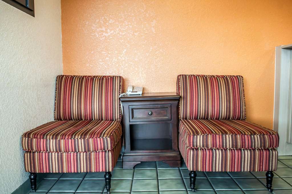 Rodeway Inn Albuquerque West - photo 8