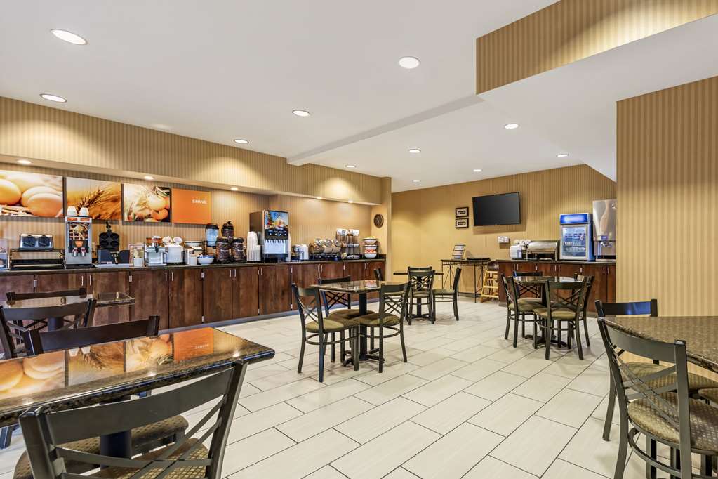 Comfort Inn Albert Lea at Trails Travel Center - photo 46