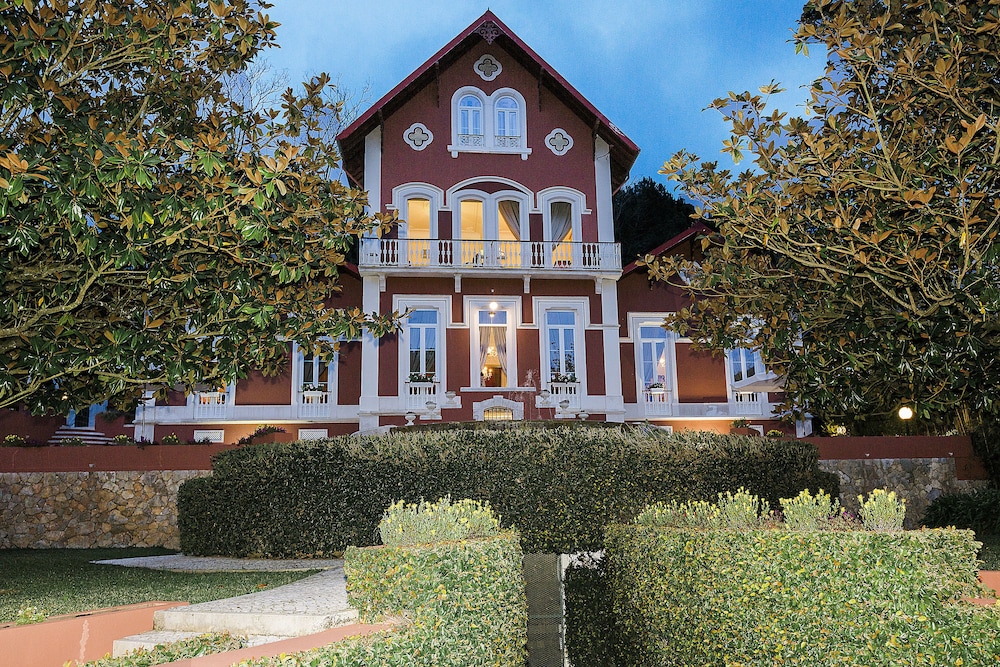 Challet Fonte Nova — 4-Star Luxury Hotel in Alcobaca, Portugal