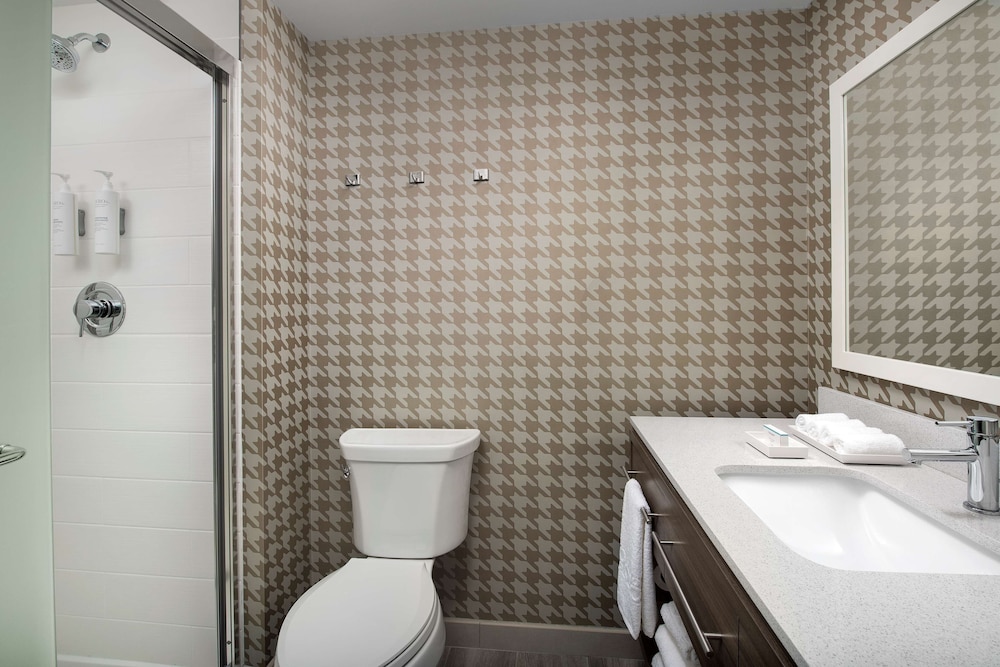 Home2 Suites by Hilton Miami Airport South Blue Lagoon - photo 25