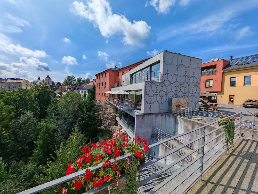 Hotel Rajska Zahrada — 4-Star Luxury Hotel in Nove Mesto Nad Metuji, Czech Republic
