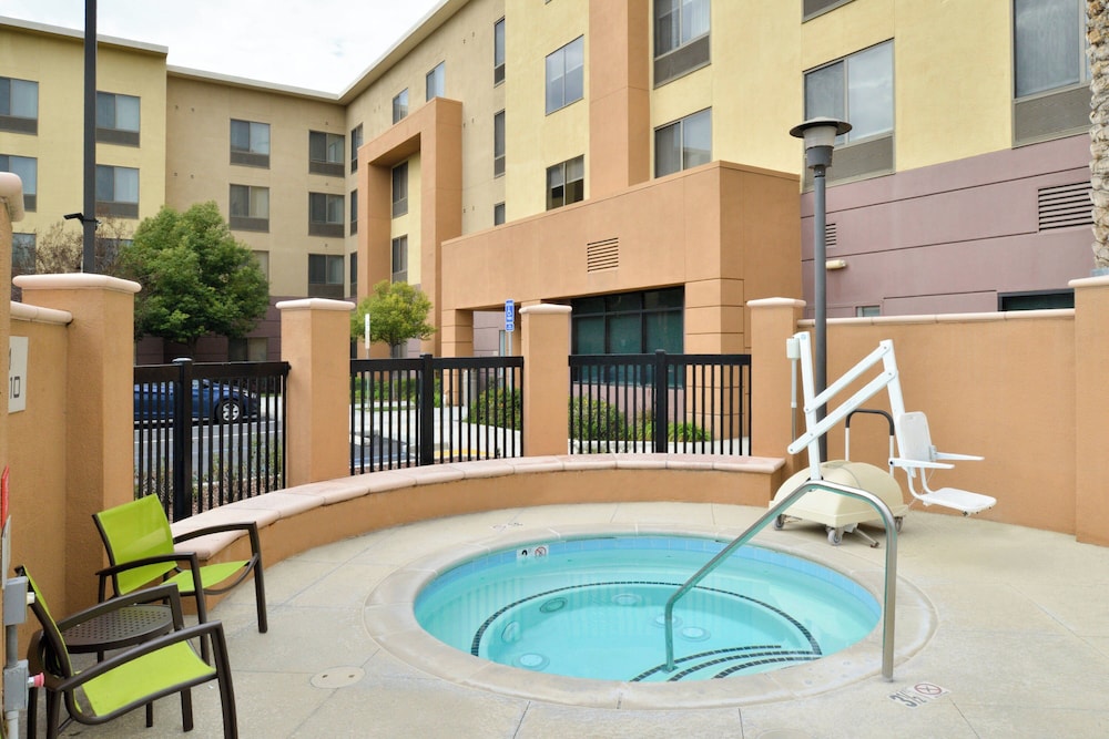 SpringHill Suites by Marriott Corona Riverside - photo 18
