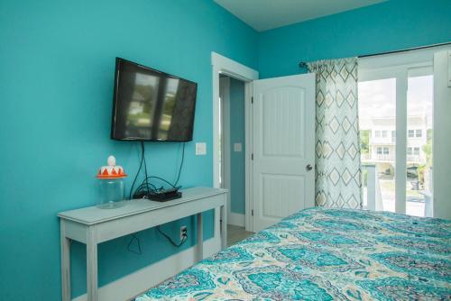 Conch Out by Oak Island Accommodations - photo 8