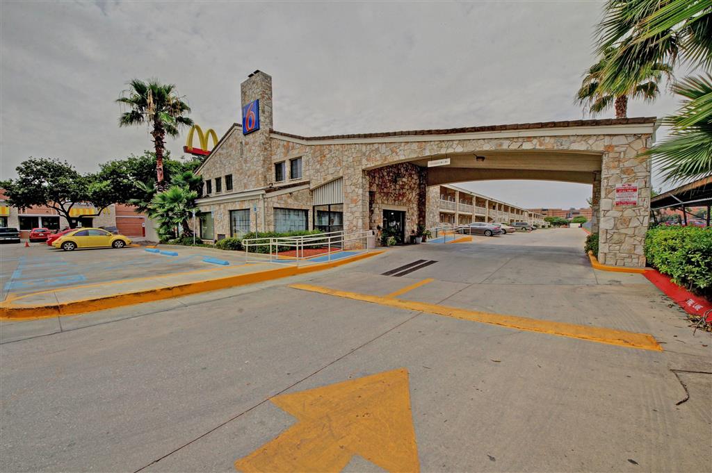 Motel 6 San Antonio TX Downtown Market Square - photo 9