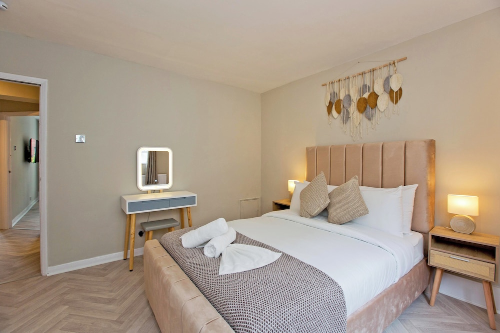 Imperial Leinster Garden Apartment — 4-Star Luxury Hotel in London, United Kingdom