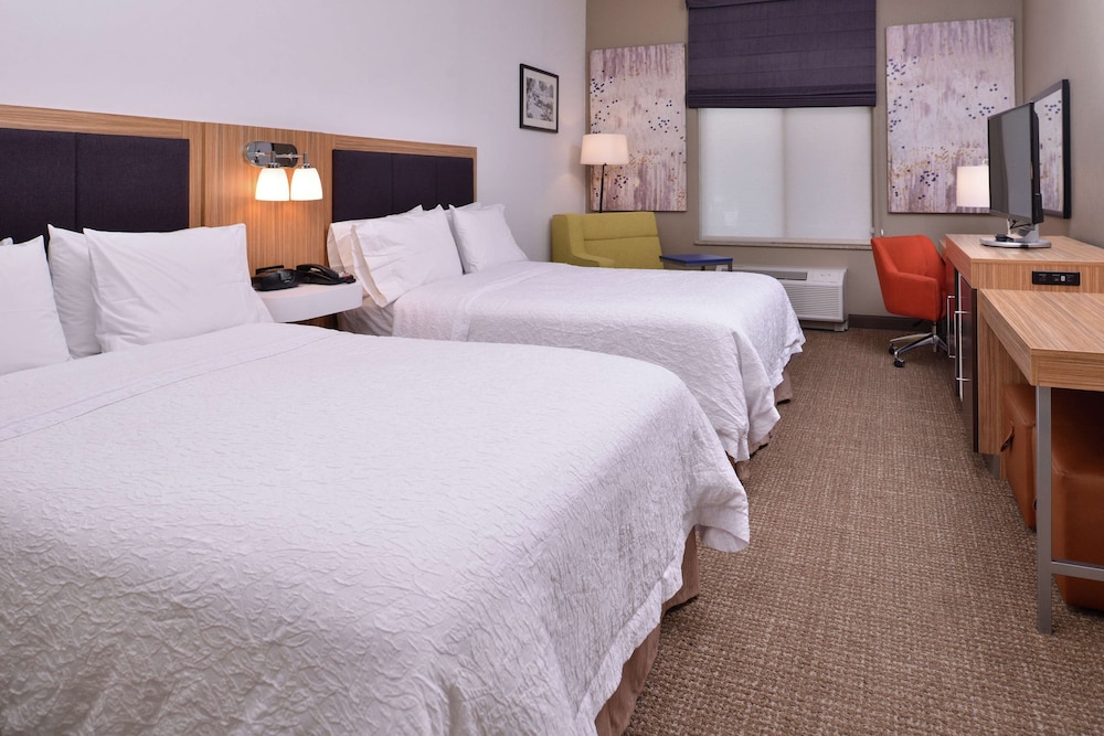 Hampton Inn & Suites Woodland Sacramento Area - photo 11