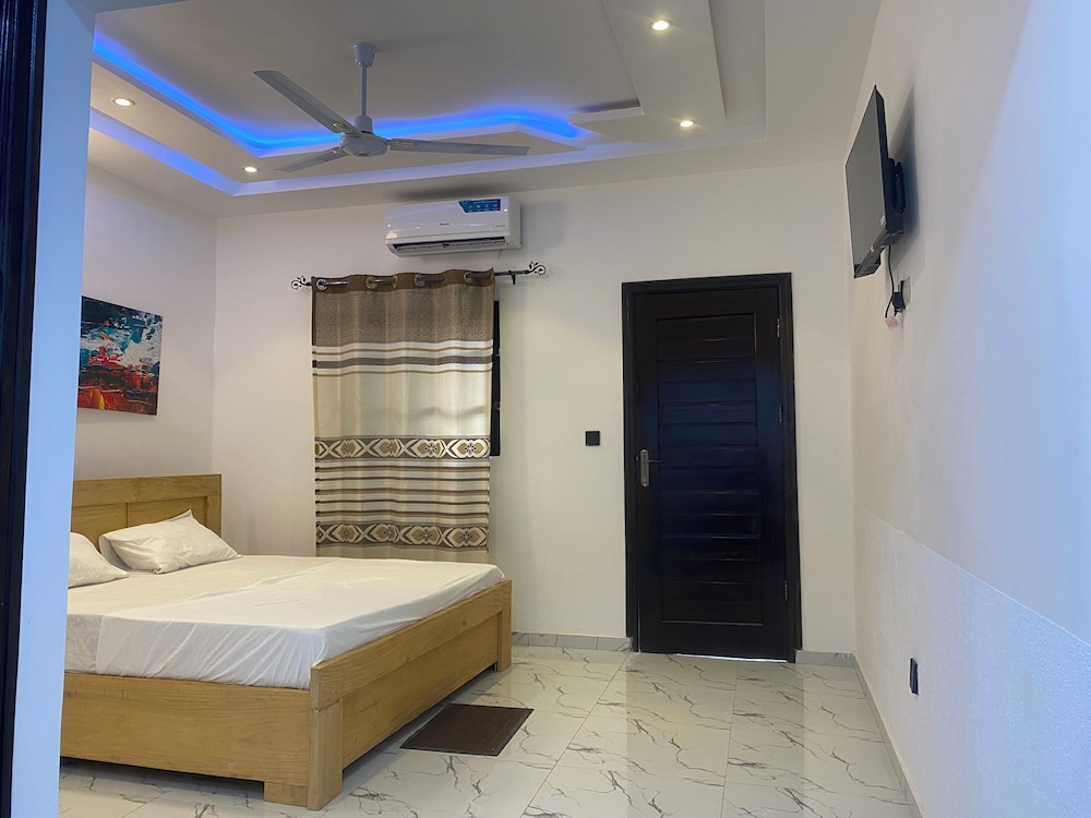 Motel The champion 2 — Ouidah — photo 2