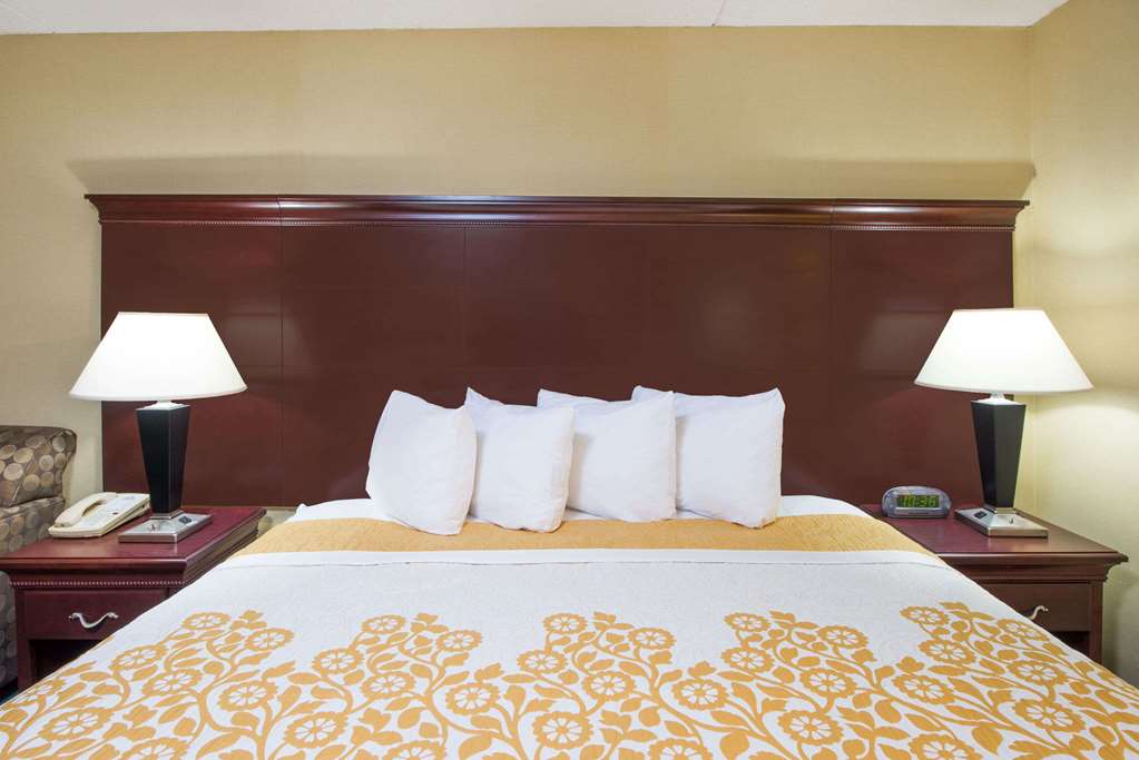 Days Inn by Wyndham Paducah I 24 Exit 4 - photo 11