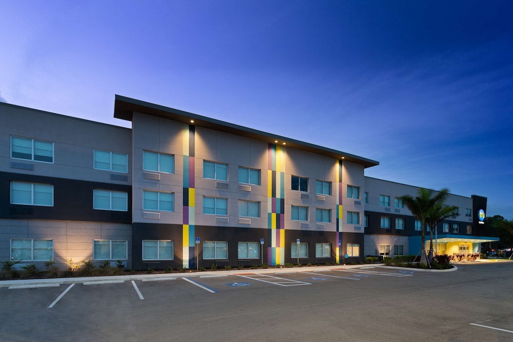 Tru By Hilton Bradenton I 75 FL - photo 43