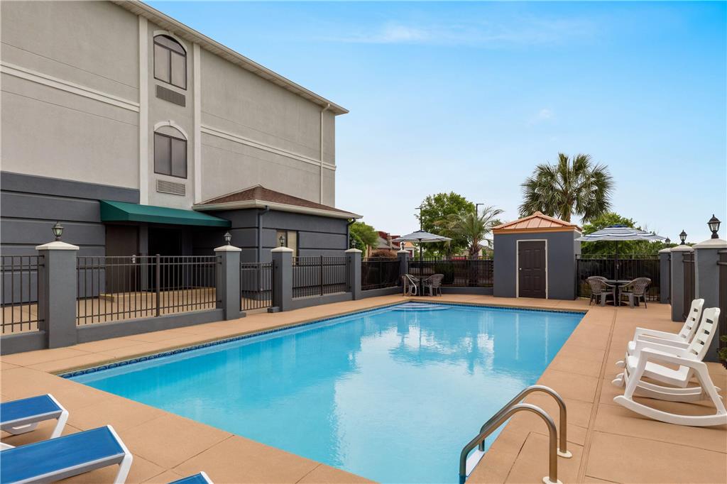 Days Inn & Suites by Wyndham Prattville Montgomery - photo 9