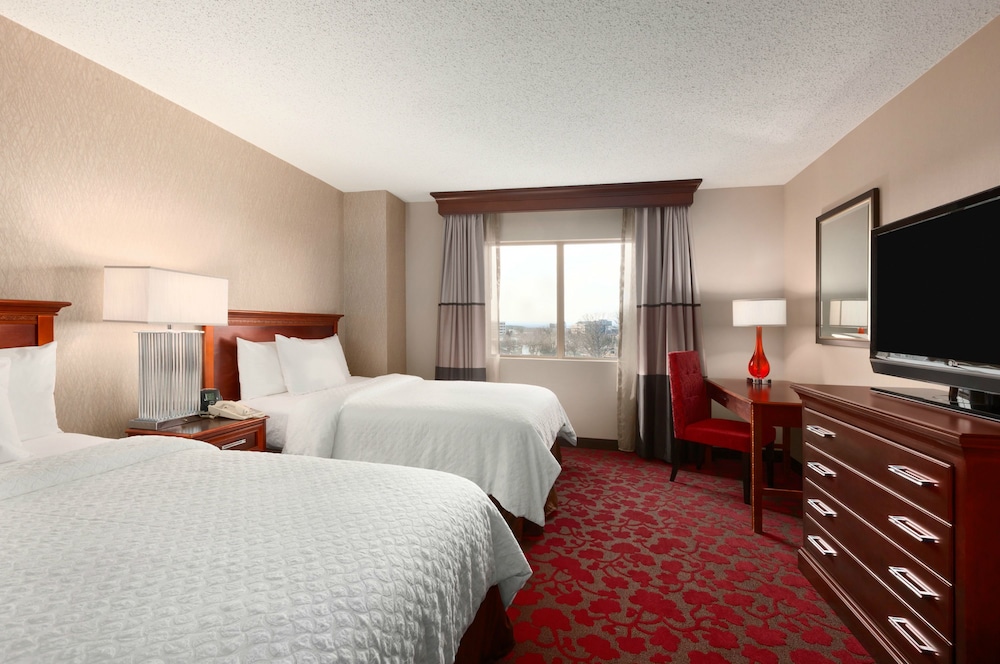 Embassy Suites by Hilton Dulles Airport - photo 15