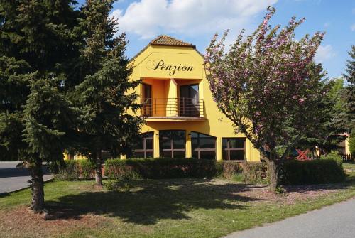 Leo Penzion — hotel in Jevisovice