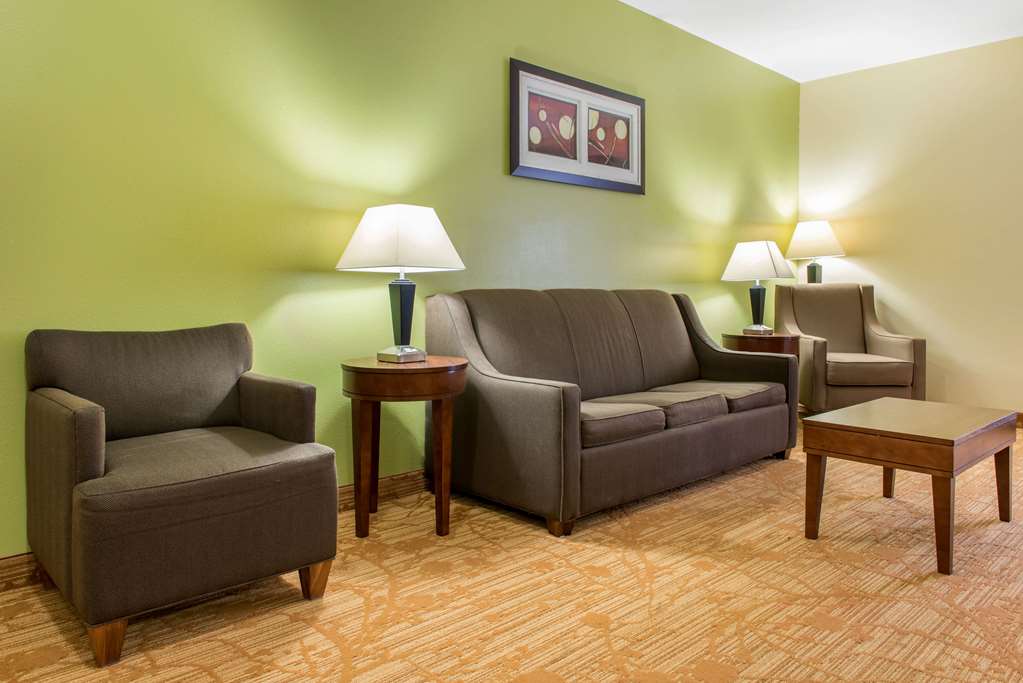 Quality Inn Jacksonville near I 72 - photo 26