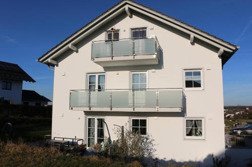 Ferienwohnungen Christoph — 4-Star Luxury Hotel in Pfaffing, Germany